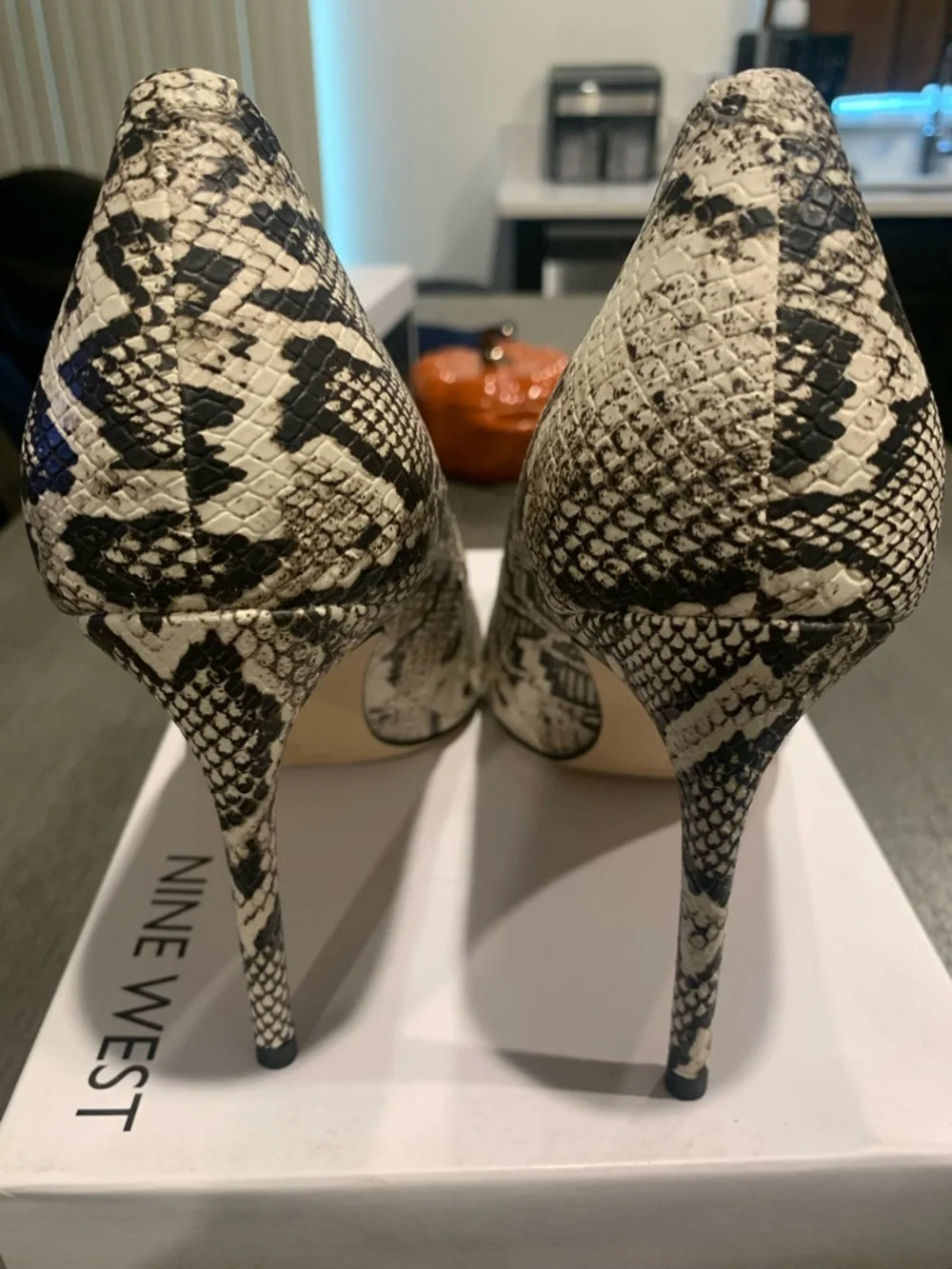 Nine West Black & White Snake-Print Pointed Toe Pumps - Picture 7 of 9